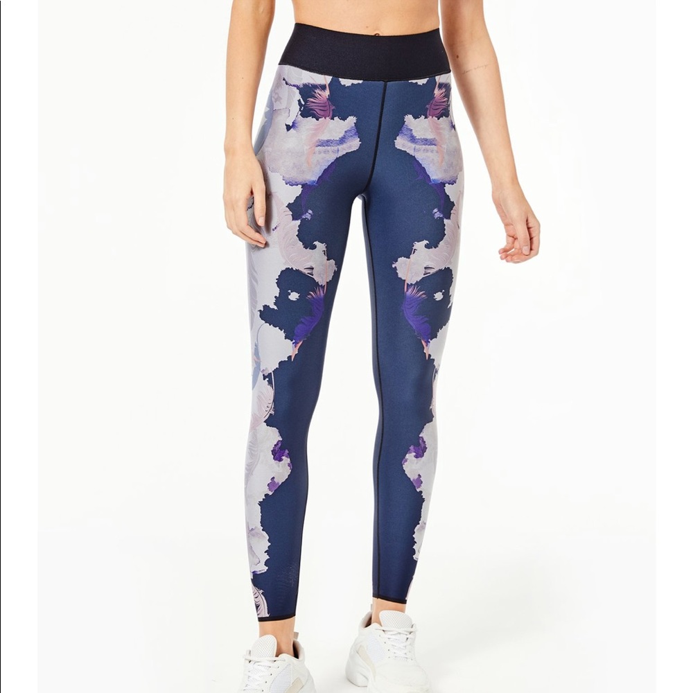 Ultracor navy printed leggings